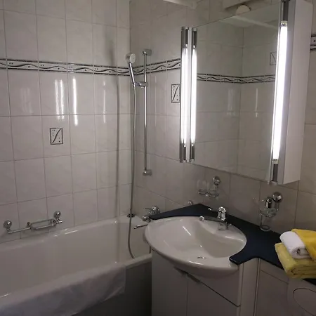 Franca E06 Αρόζα