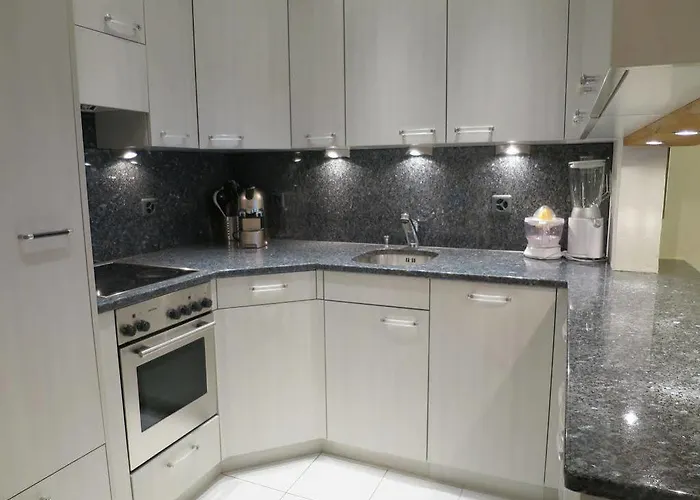 Franca E06 Apartman Arosa